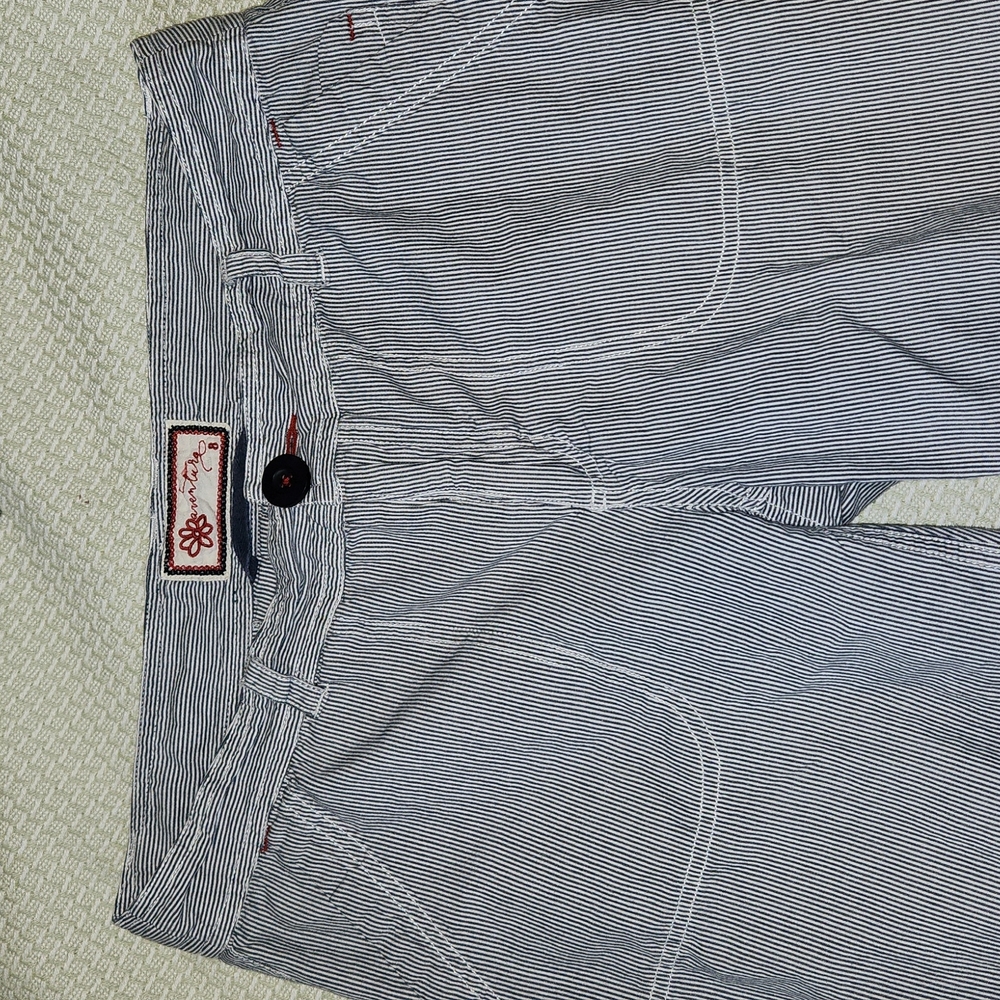 Blue/white striped capris. Size 8. Aventura.